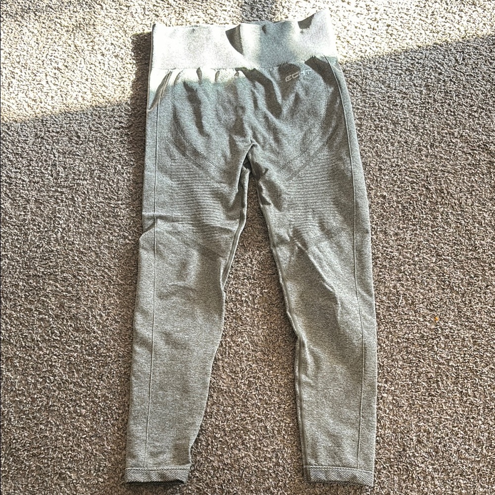 Echt leggings brand new too big for me
Need gone ASAP, accepting offers.